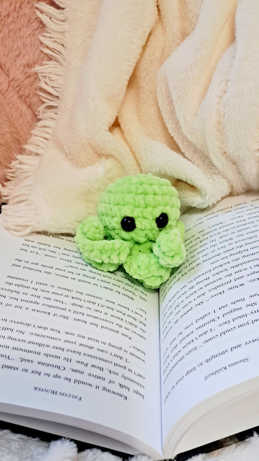 Mini Crochet Octopus Plush | Cute Green Octopus Stuffed Animal | Handmade Sea Creature Plushie | Small Amigurumi Octopus