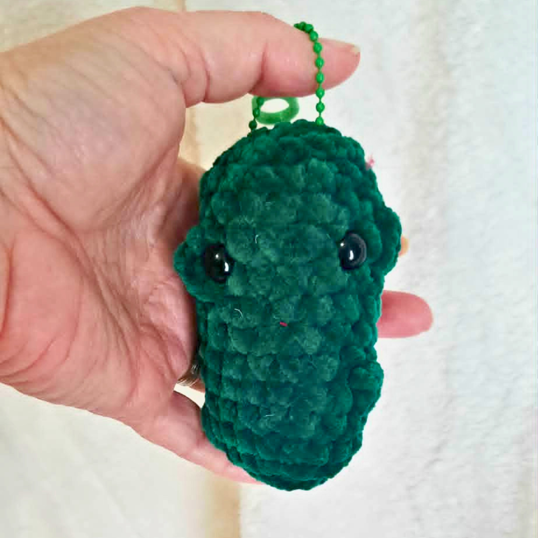 Crochet Pickle Plush | Cute Pickle Stuffed Animal | Funny Food Plushie | Pickle Keychain | Handmade Amigurumi | Pickle Lover Gift