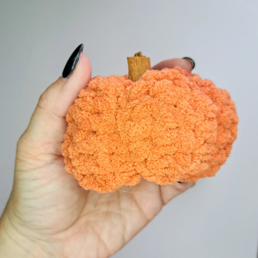 Plush Pumpkins – Soft & Cozy Fall Decor