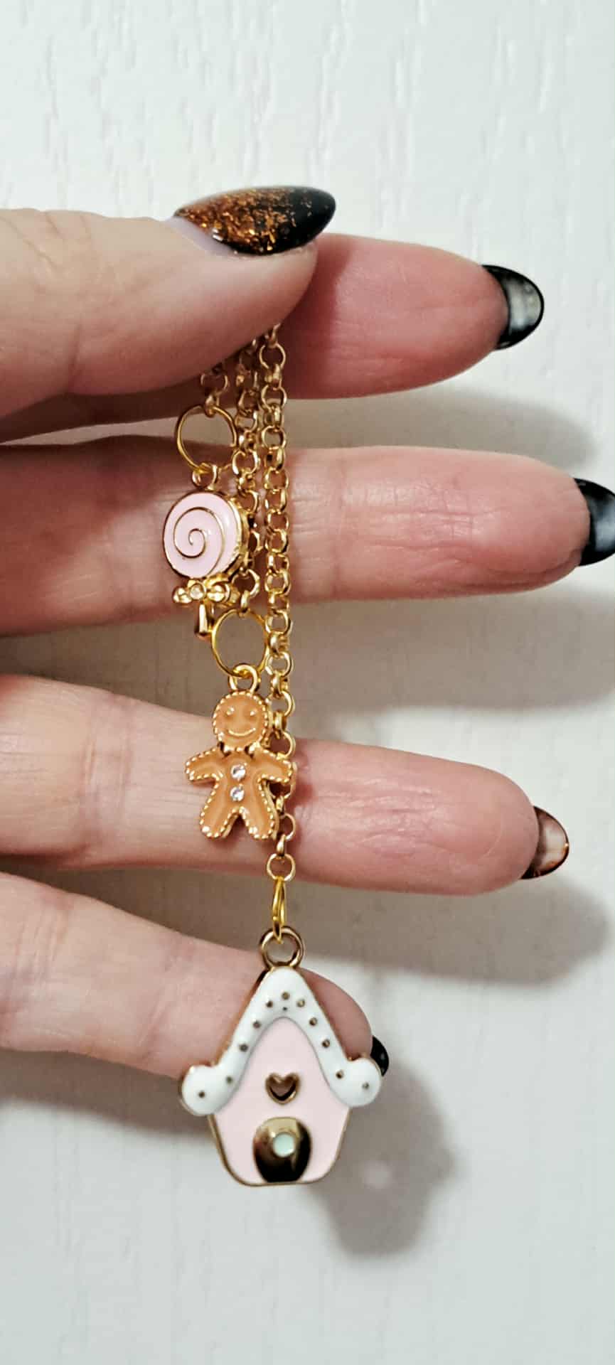 Gingerbread Cottage Zipper Charm – Pastel Pink Holiday Accessory